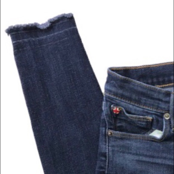 Sold-Hudson Super Skinny Raw Hem Ankle Length Jean - Picture 5 of 7